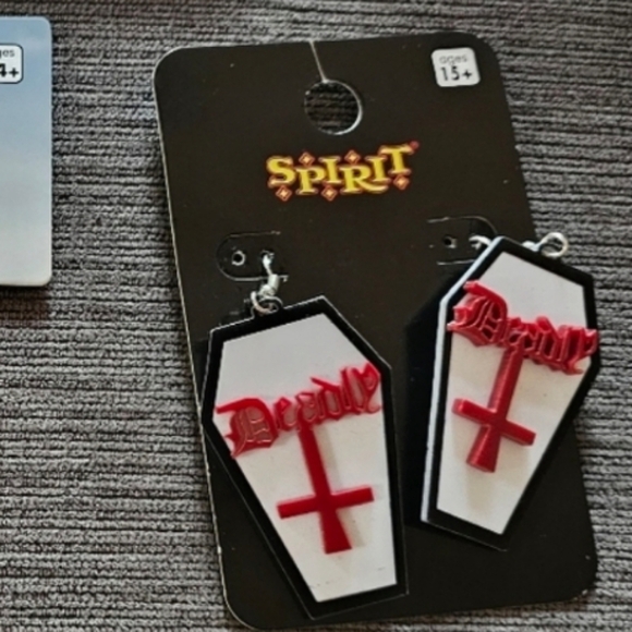 Casket Deadly Halloween Dangle Goth Earrings, - Picture 2 of 3